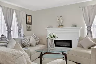 19 Melba Way, Boston, MA 02136 - Photo 5