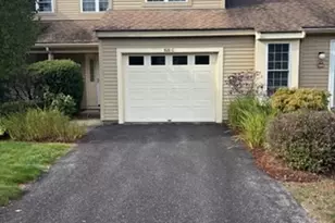 920 Ridgefield Cir, Clinton, MA 01510 - Photo 1