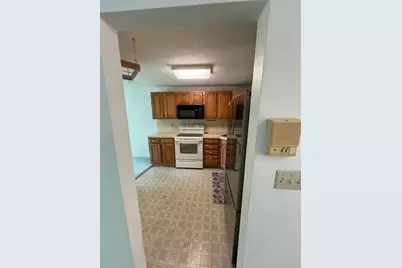 920 Ridgefield Cir #C, Clinton, MA 01510 - Photo 3