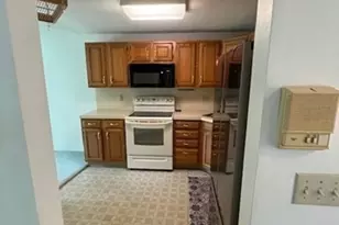 920 Ridgefield Cir, Clinton, MA 01510 - Photo 3