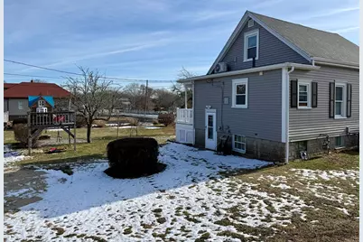 69 Norton St, Dartmouth, MA 02748 - Photo 3