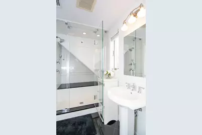 1289 Walnut St, Newton, MA 02461 - Photo 27