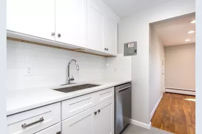 182-1/2 River St #182H, Waltham, MA 02453 - Photo 3