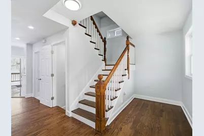 10 Bradshaw St, Medford, MA 02155 - Photo 3