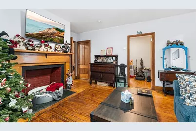 54 Sycamore St, New Bedford, MA 02740 - Photo 3