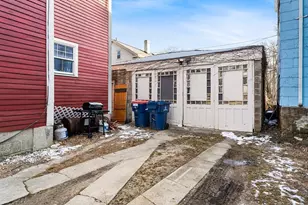 54 Sycamore St, New Bedford, MA 02740 - Photo 33