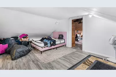 54 Sycamore St, New Bedford, MA 02740 - Photo 31