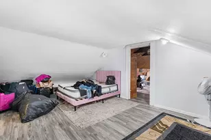 54 Sycamore St, New Bedford, MA 02740 - Photo 31