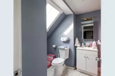 111 Hillman St, New Bedford, MA 02740 - Photo 9