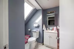 111 Hillman St, New Bedford, MA 02740 - Photo 9