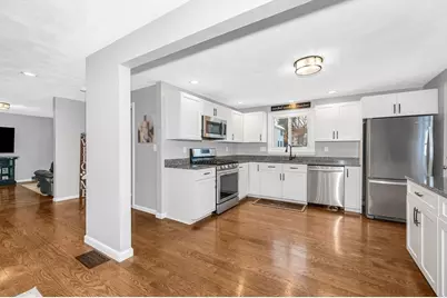 225 Long Pond Dr, Dracut, MA 01826 - Photo 13