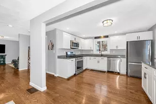 225 Long Pond Dr, Dracut, MA 01826 - Photo 13