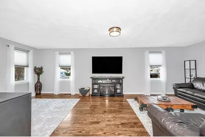 225 Long Pond Dr, Dracut, MA 01826 - Photo 3