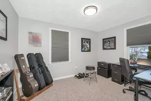 225 Long Pond Dr, Dracut, MA 01826 - Photo 25