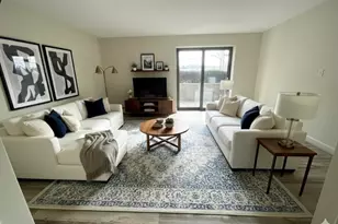 96 C Charles River Rd, Waltham, MA 02453 - Photo 3