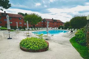 96 C Charles River Rd, Waltham, MA 02453 - Photo 7