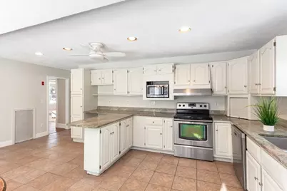 177 Oak St, Wakefield, MA 01880 - Photo 19