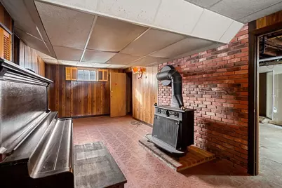 24 Lynde Ave, Melrose, MA 02176 - Photo 29