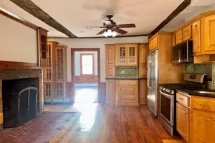 25 Pine St, Westford, MA 01886 - Photo 3