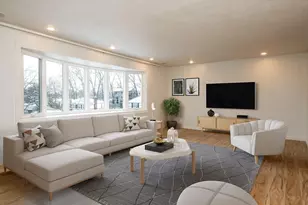 33 Lake Ave, Stoneham, MA 02180 - Photo 9