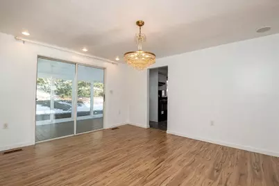 33 Lake Avenue, Stoneham, MA 02180 - Photo 13