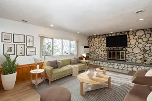 33 Lake Ave, Stoneham, MA 02180 - Photo 27