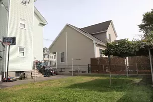 41 Northend St, Peabody, MA 01960 - Photo 5