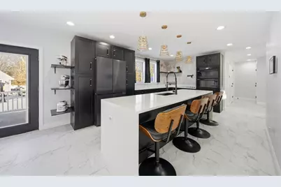 5 Nottingham Cir, Swansea, MA 02777 - Photo 7