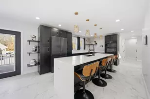 5 Nottingham Cir, Swansea, MA 02777 - Photo 7