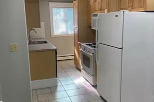 17 Clifton St, Revere, MA 02151 - Photo 3