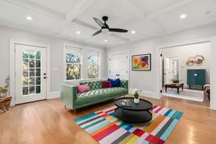 929 Beacon St, Newton, MA 02459 - Photo 9