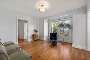 929 Beacon St, Newton, MA 02459 - Photo 25