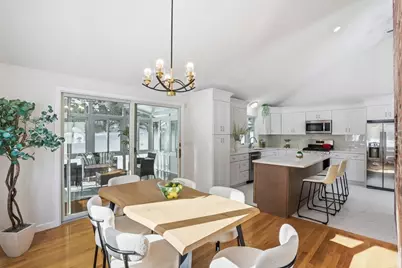 25 Glenridge Drive, Bedford, MA 01730 - Photo 9