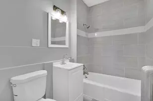 11 Ina St, Springfield, MA 01109 - Photo 7