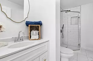 51 Sterling Rd, Brockton, MA 02301 - Photo 9