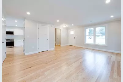 5 Barracks Rd #5, Hudson, MA 01749 - Photo 5