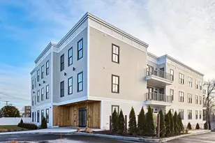 105 Sea St, Quincy, MA 02169 - Photo 1