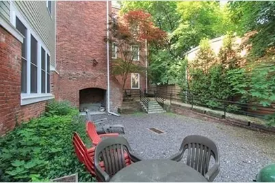 253 Norfolk St #2-2, Cambridge, MA 02139 - Photo 17