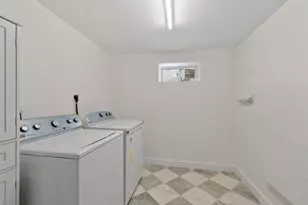 114 Lake St, Peabody, MA 01960 - Photo 33