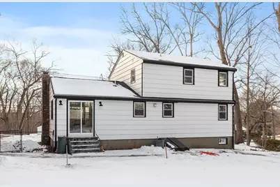 114 Lake St, Peabody, MA 01960 - Photo 21