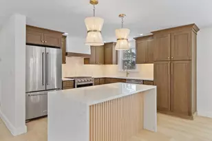 114 Lake St, Peabody, MA 01960 - Photo 9