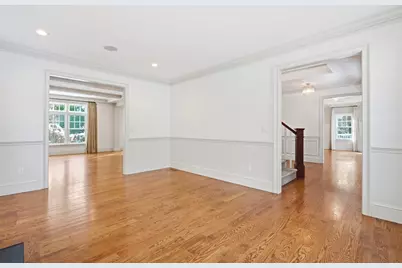 10 Sheffield West, Winchester, MA 01890 - Photo 13