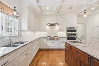 10 Sheffield West, Winchester, MA 01890 - Photo 5