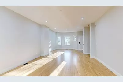 40 Everett St #40, Boston, MA 02128 - Photo 3