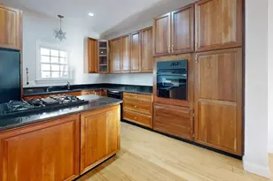 40 Everett St, Boston, MA 02128 - Photo 9