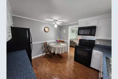 10 Violet Rd, Peabody, MA 01960 - Photo 7