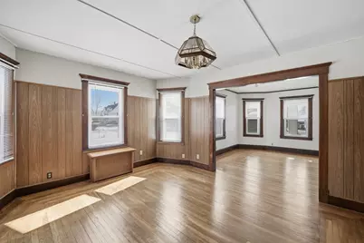 32 Maple St, West Springfield, MA 01089 - Photo 13