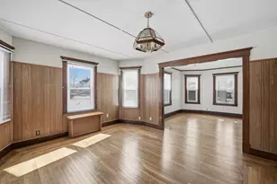 32 Maple St, West Springfield, MA 01089 - Photo 13