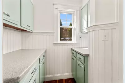 27 Hawthorn Rd, Milton, MA 02186 - Photo 11