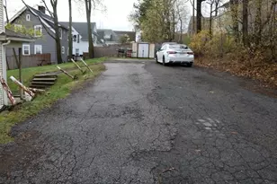 26 Loring St, Worcester, MA 01606 - Photo 35